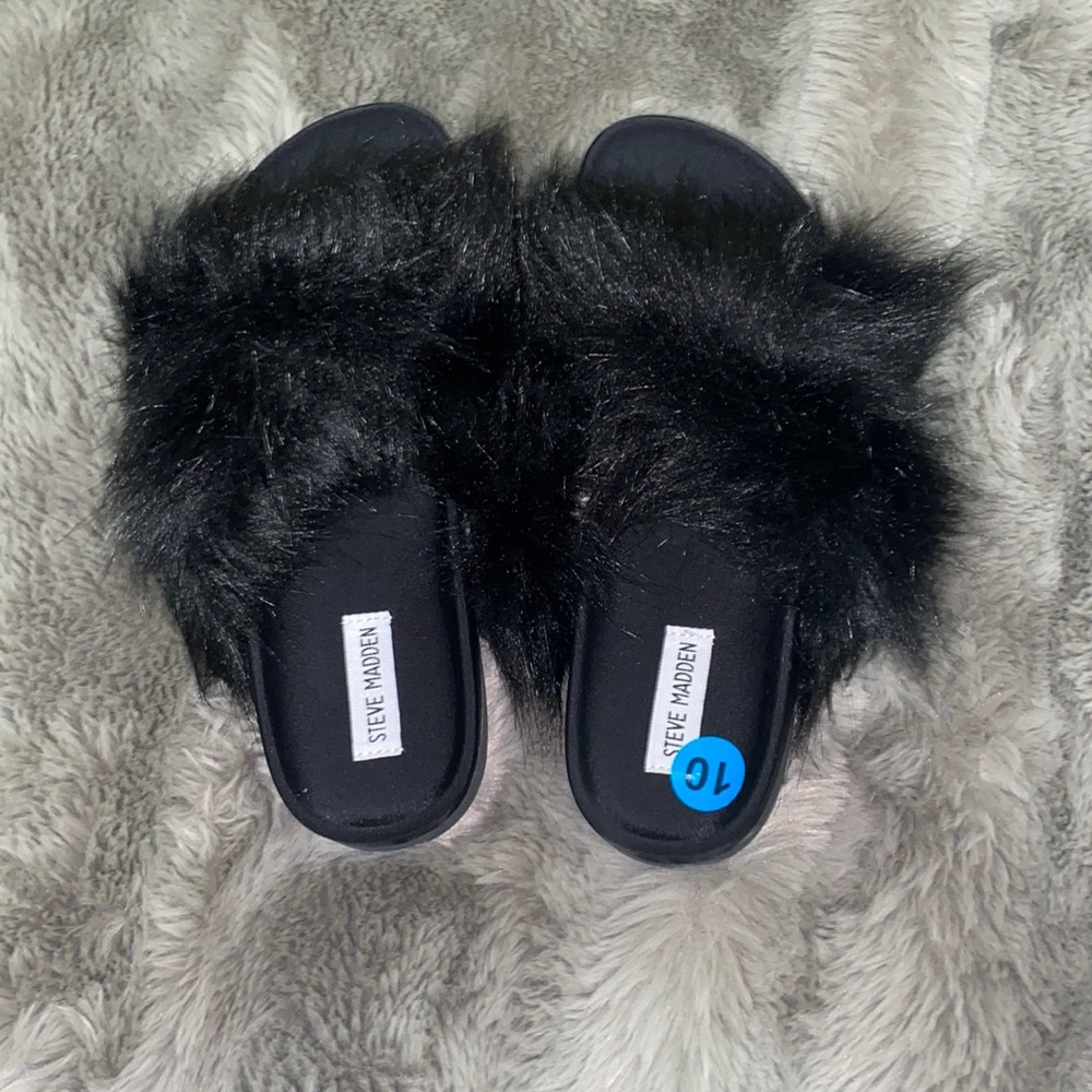 Steve Madden Faux Fur Slippers
